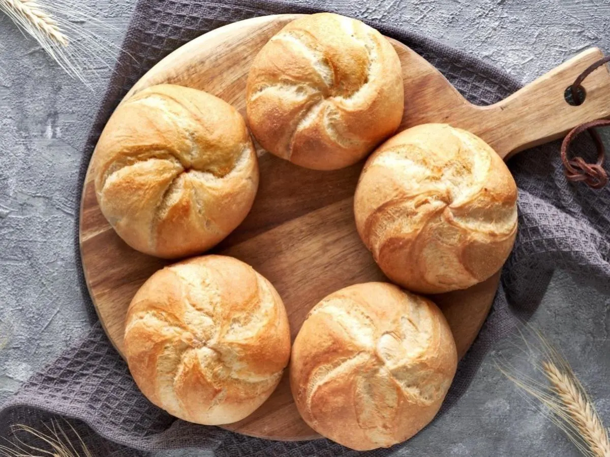 Kaiser Roll Kaiser Roll