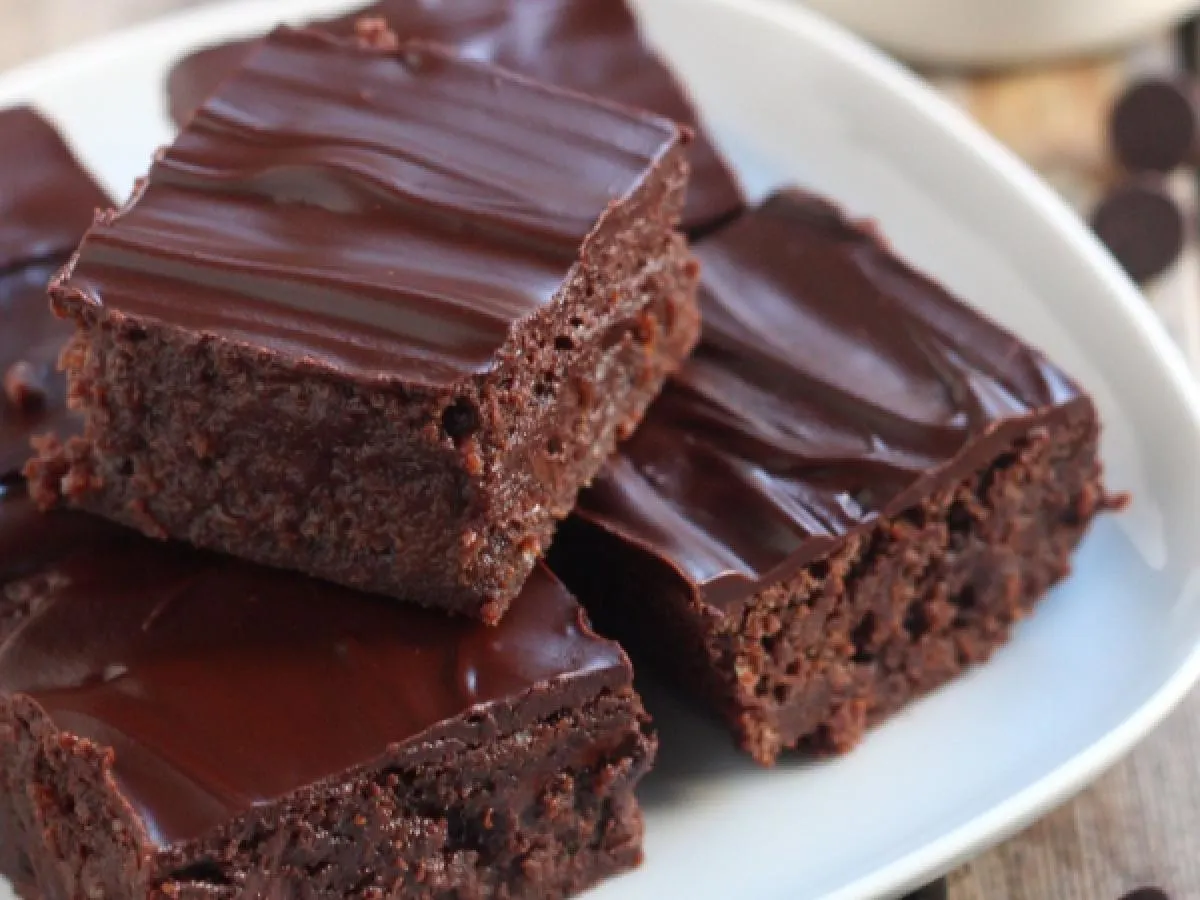 Triple Chocolate Brownies Triple Chocolate Brownies