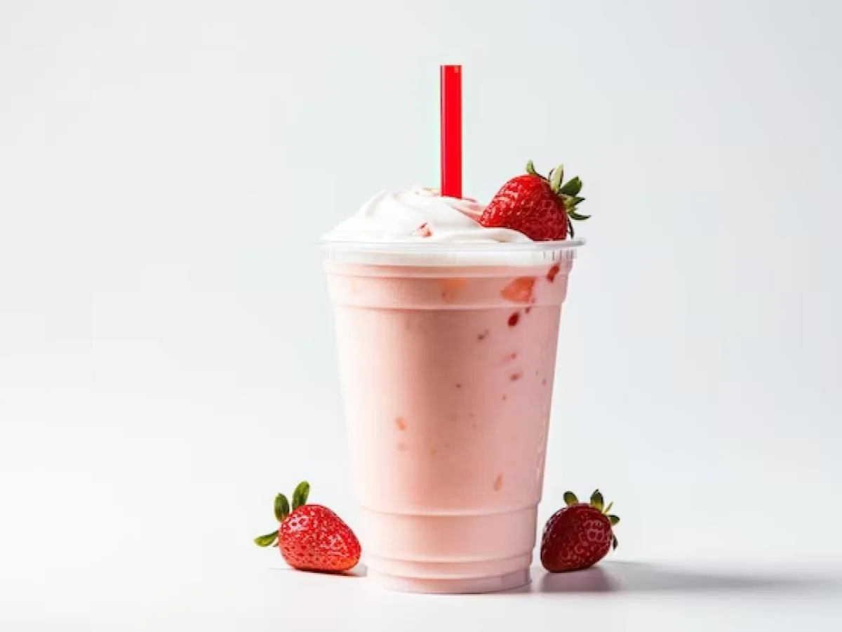 Strawberry Cream Latte with [Full Sweet]