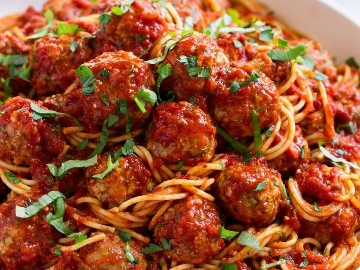 Spaghetti with Meatballs Spaghetti with Meatballs