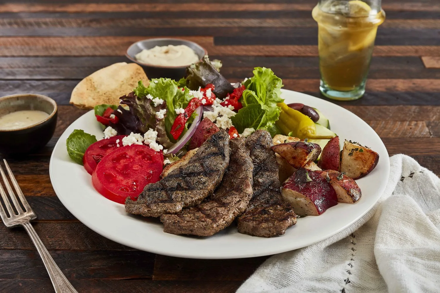 Grilled Beef w/ Red Potatoes and Greek Salad Grilled Beef w/ Red Potatoes and Greek Salad