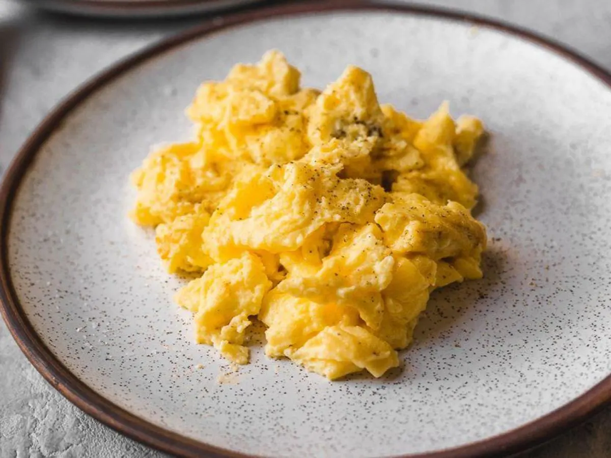 Fluffy Scrambled Eggs