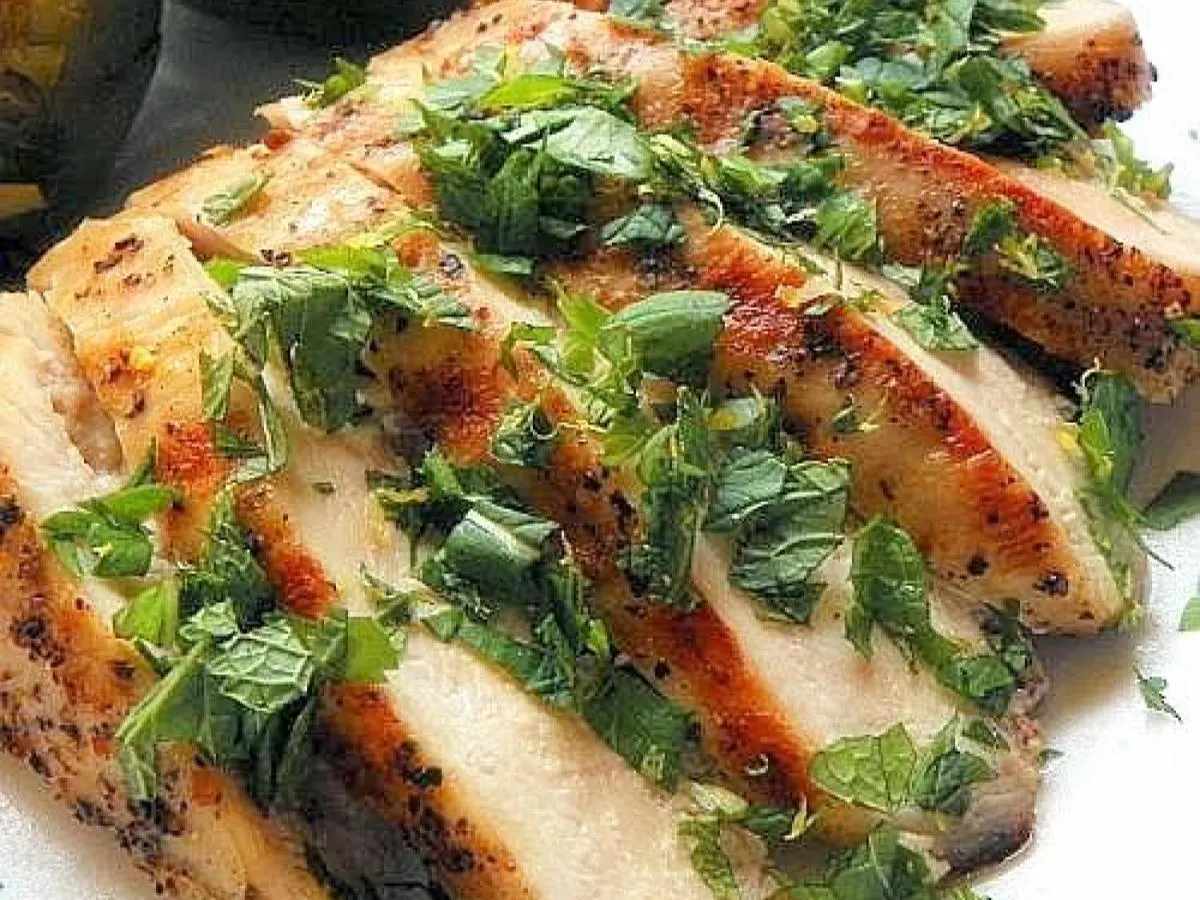 Grilled chicken breast with gremolata