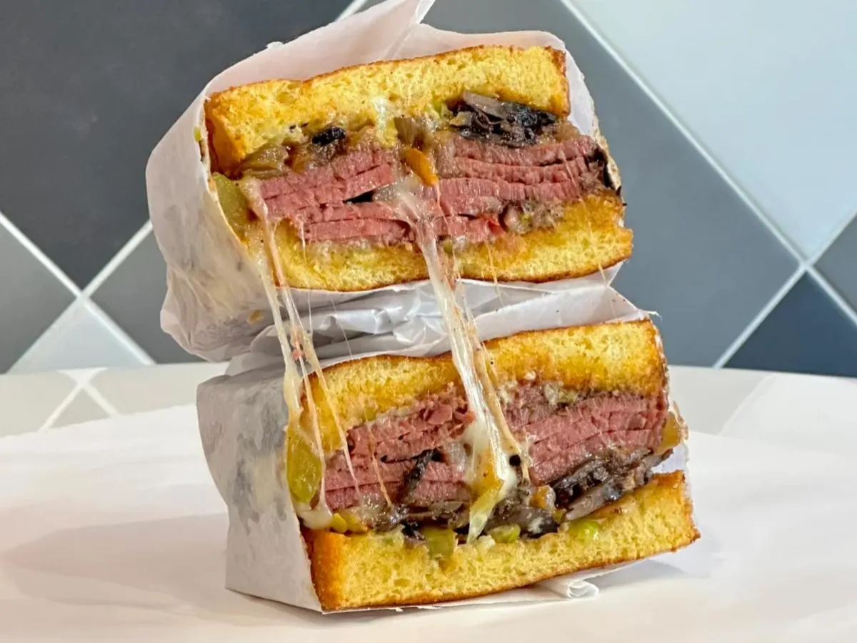 20 Half-Cut Texas Toast Pastrami Sandwich Tray 20 Half-Cut Texas Toast Pastrami Sandwich Tray