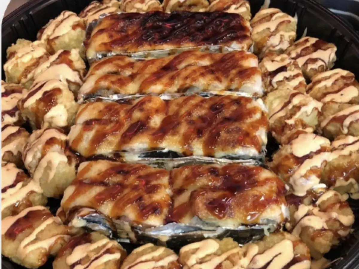 Party Sushi Platter (Serves 6) Party Sushi Platter (Serves 6)