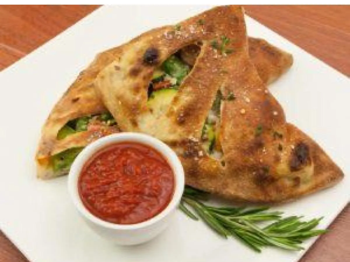 Rustica Calzone Rustica Calzone