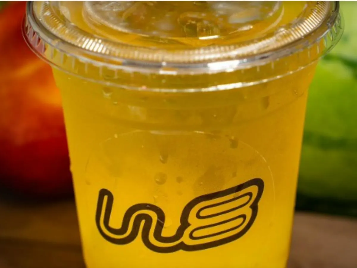 Passion Fruit Green Tea with Lychee Jelly (50% Sweet) Passion Fruit Green Tea with Lychee Jelly (50% Sweet)
