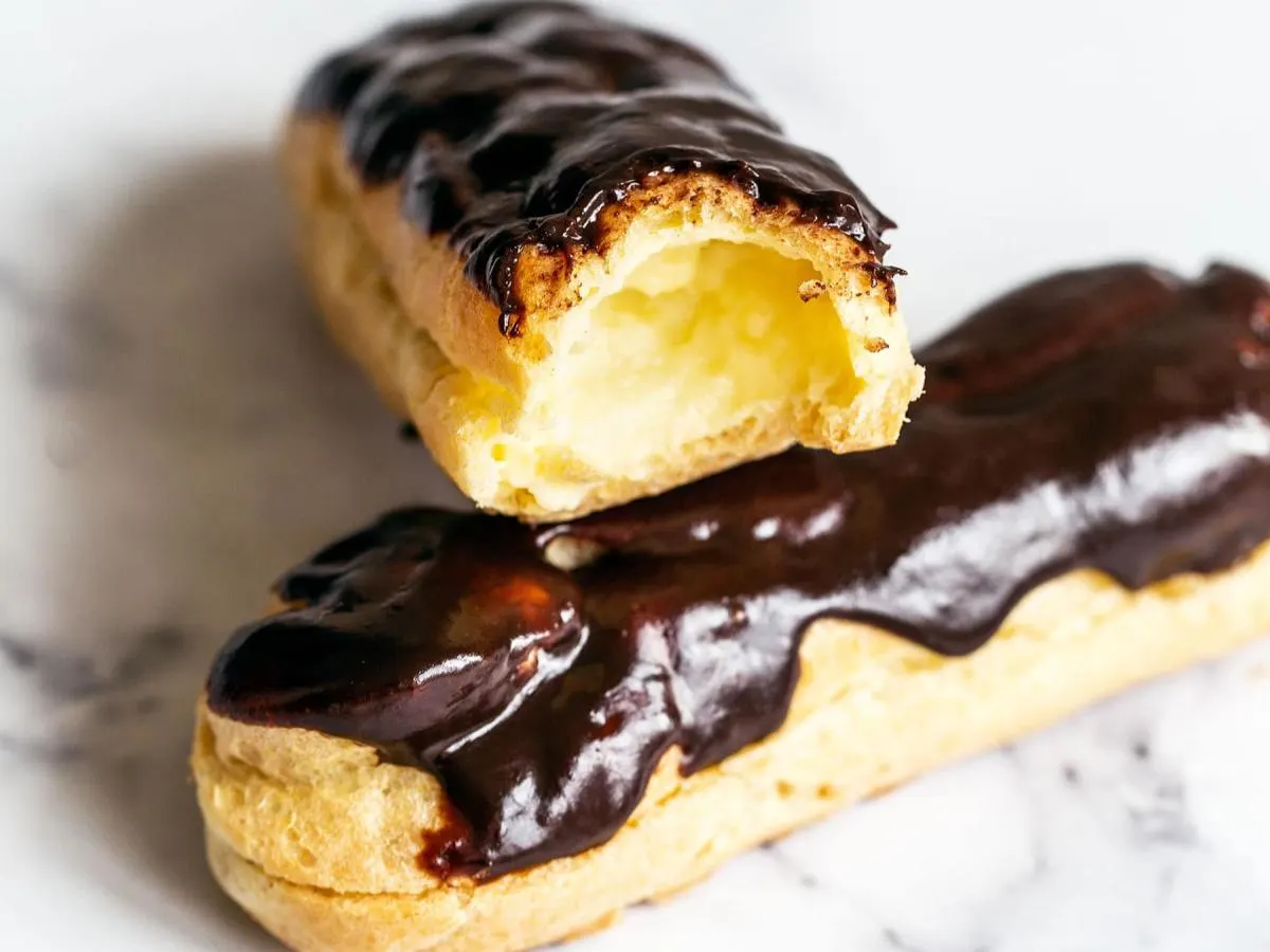 Chocolate Eclair Chocolate Eclair