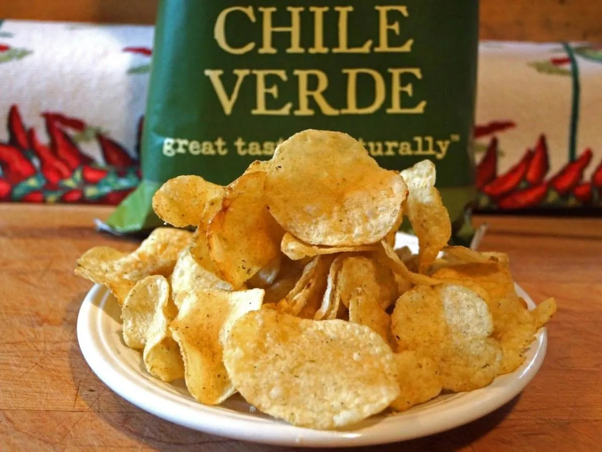 Green Chile & White Cheddar Chips