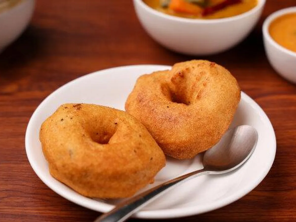 Medu Vada 2 Pieces Medu Vada 2 Pieces