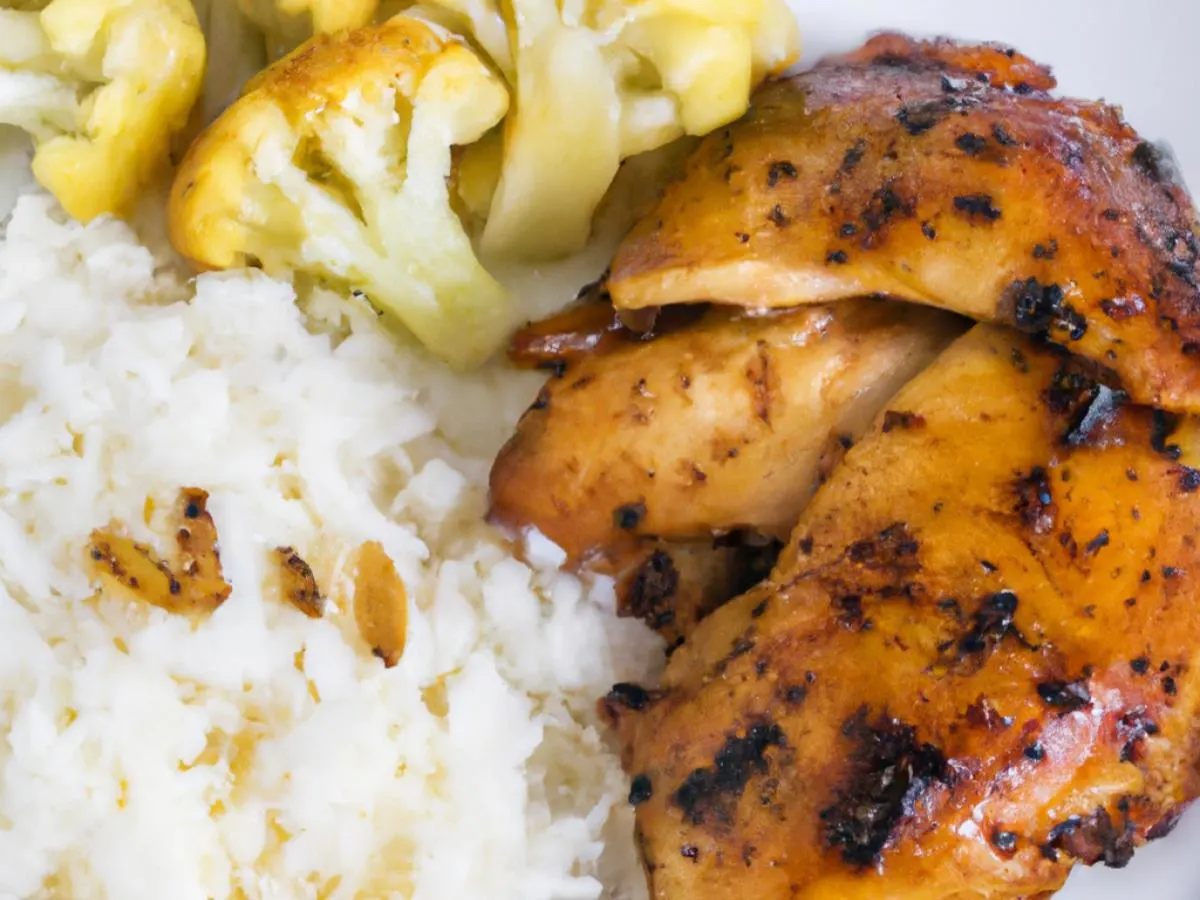 Lemon Garlic Chicken with Jasmine Rice and Cauliflower Lemon Garlic Chicken with Jasmine Rice and Cauliflower