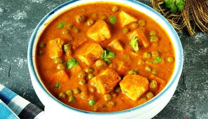 Large Mutter Paneer