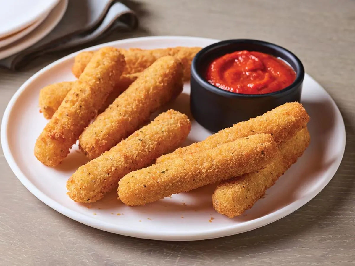 Baked Mozzarella Sticks (12 Pieces)