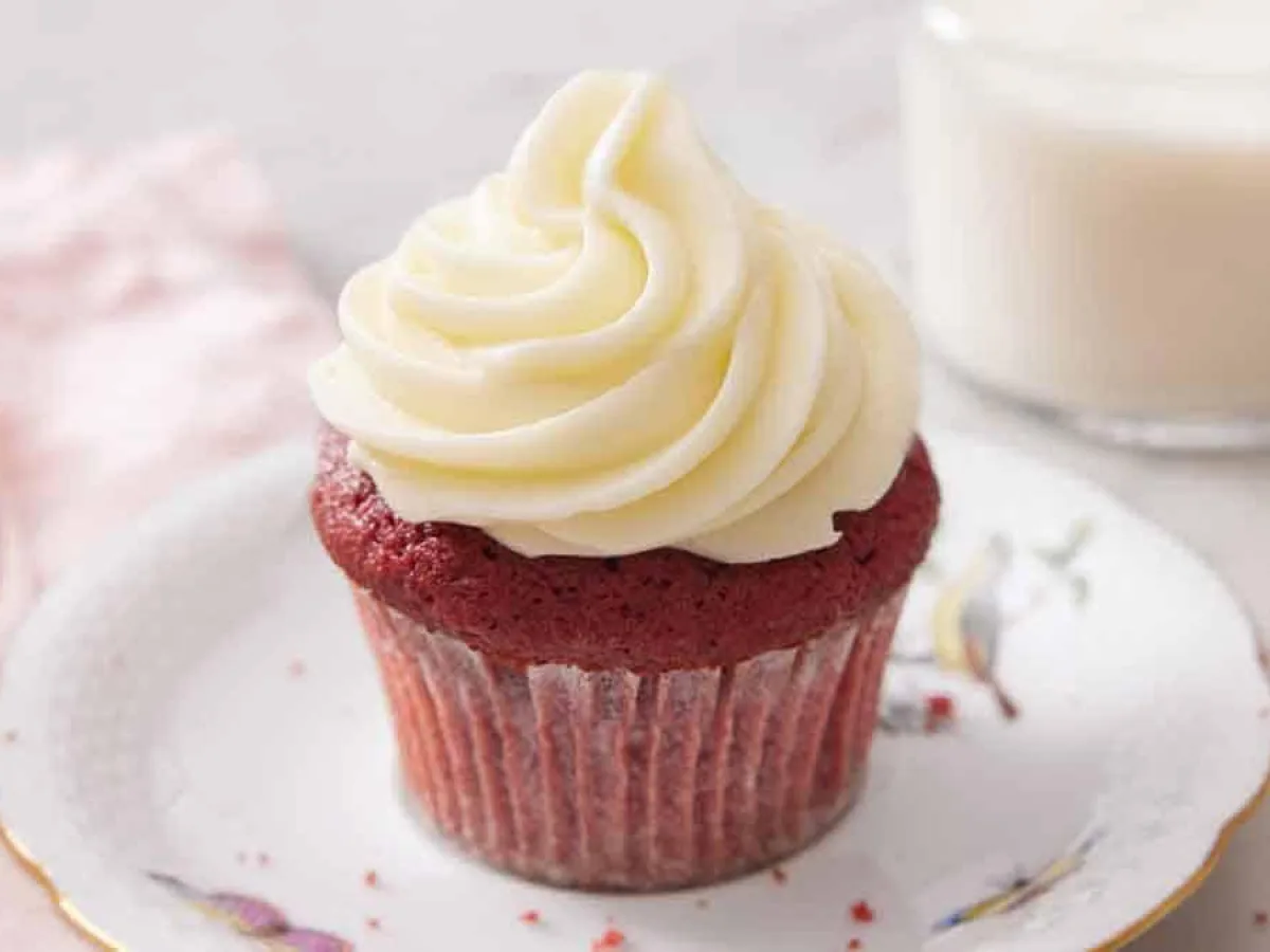 Red Velvet Cupcakes Red Velvet Cupcakes