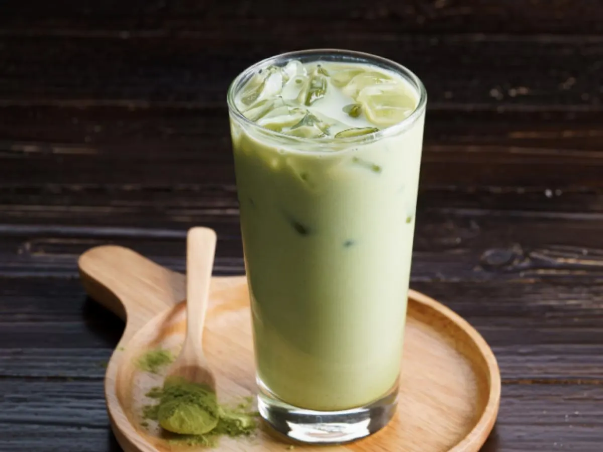 Green Milk Tea w/Pudding Green Milk Tea w/Pudding
