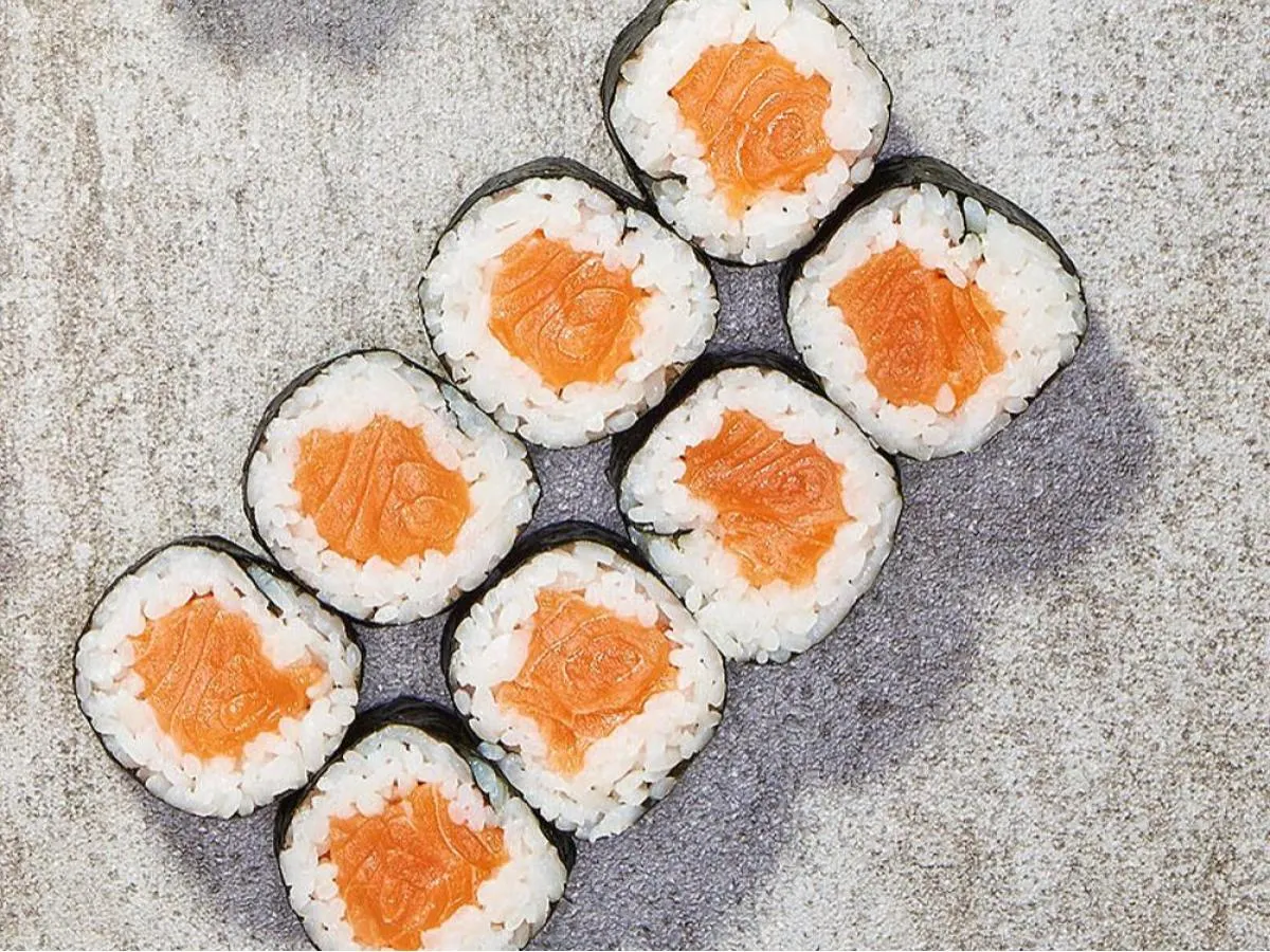 Fresh Salmon Roll Fresh Salmon Roll