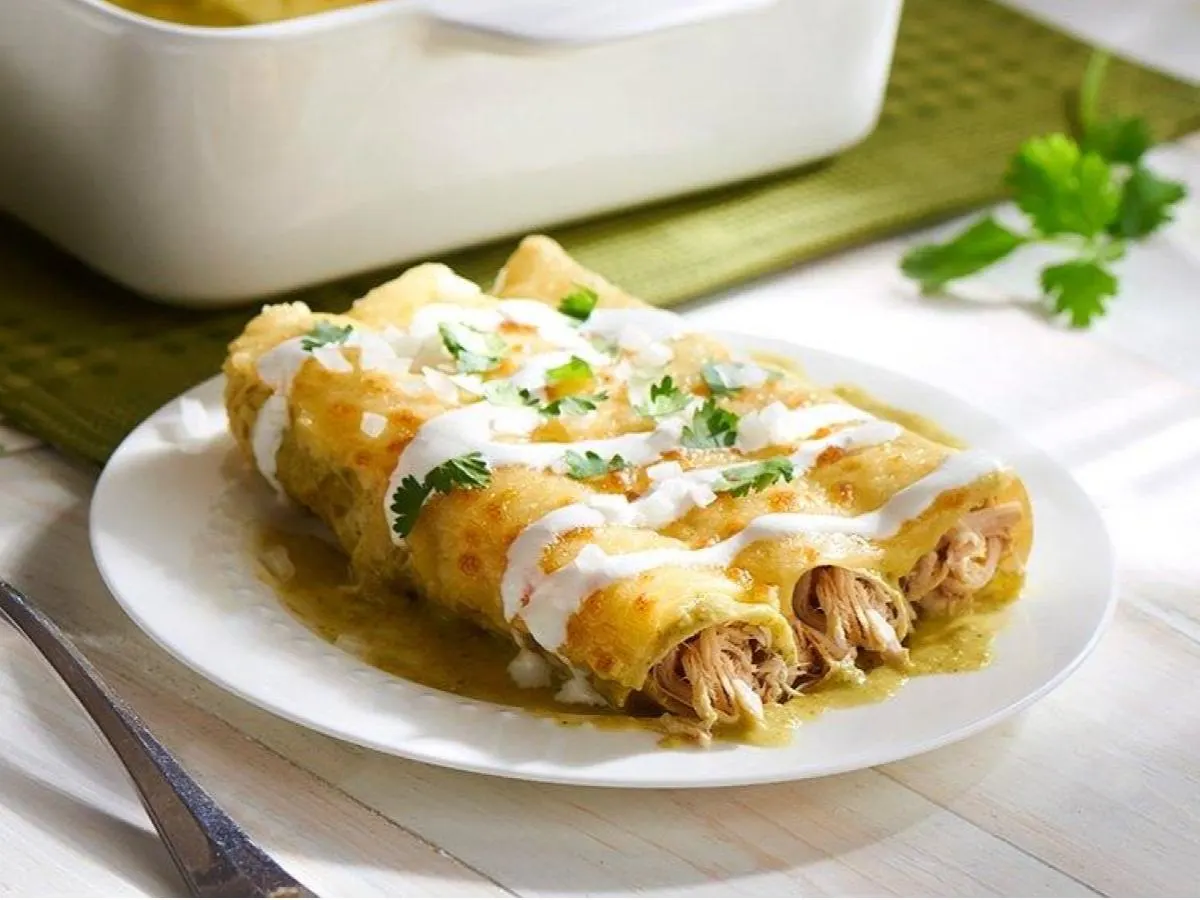 Dairy-Free Chicken Verde Enchiladas with Rice and Black Beans Dairy-Free Chicken Verde Enchiladas with Rice and Black Beans
