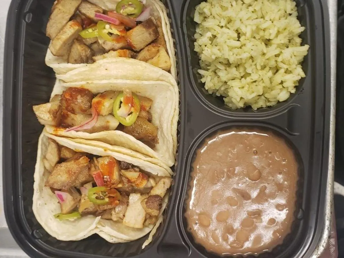 Carnita Corn Tortilla Tacos with Poblano Rice and Pinto Beans Carnita Corn Tortilla Tacos with Poblano Rice and Pinto Beans