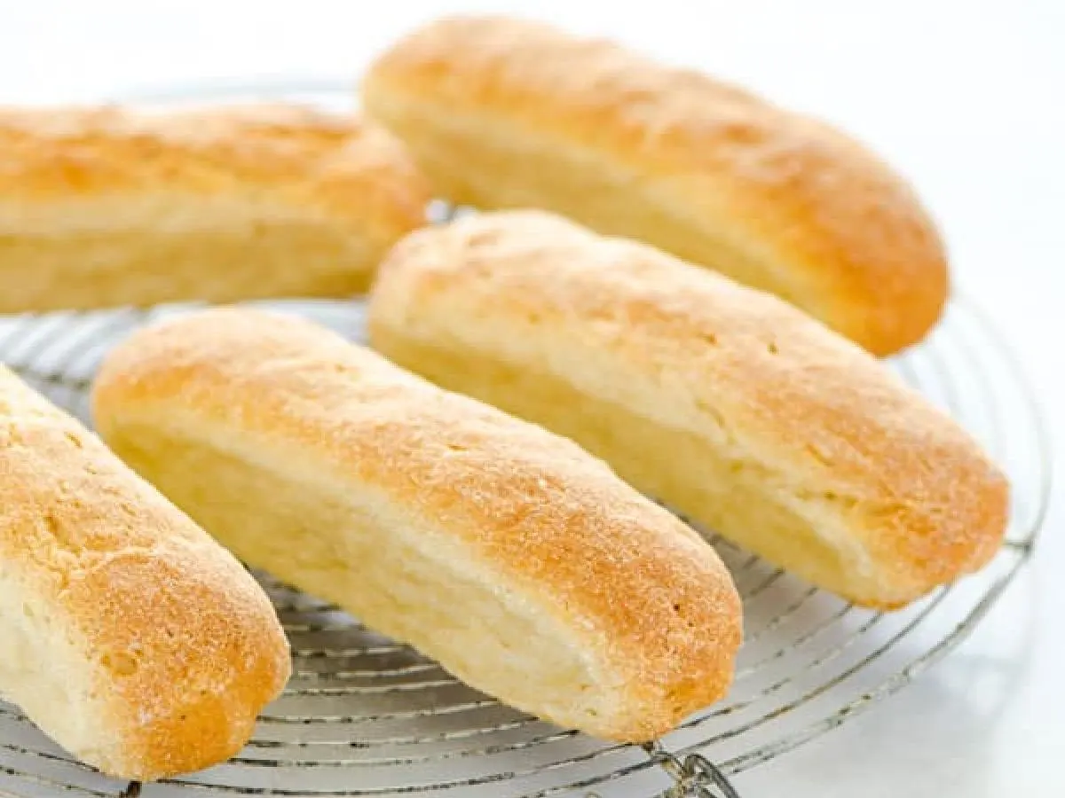 Gluten-Free Hot Dog Bun Gluten-Free Hot Dog Bun