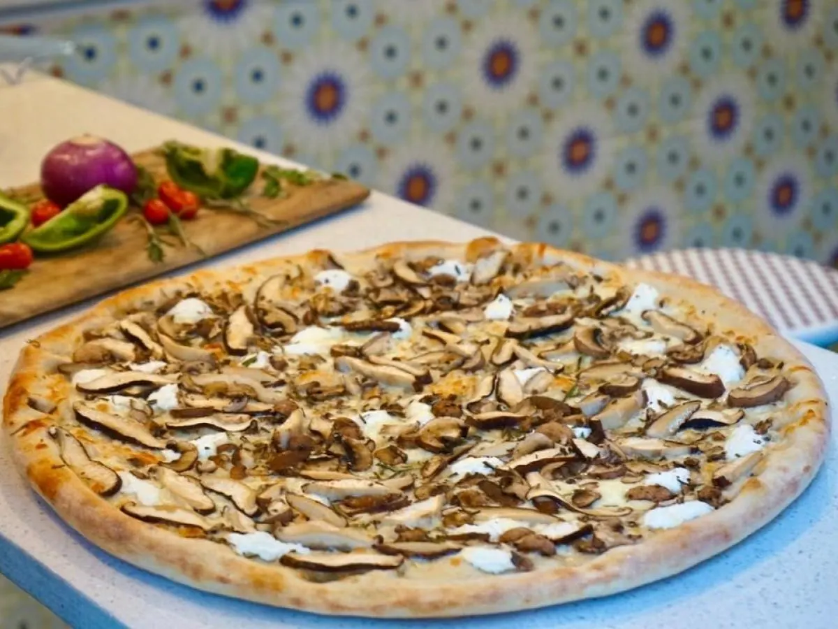 Large Mushroom Pizza (18 inch) Large Mushroom Pizza (18 inch)
