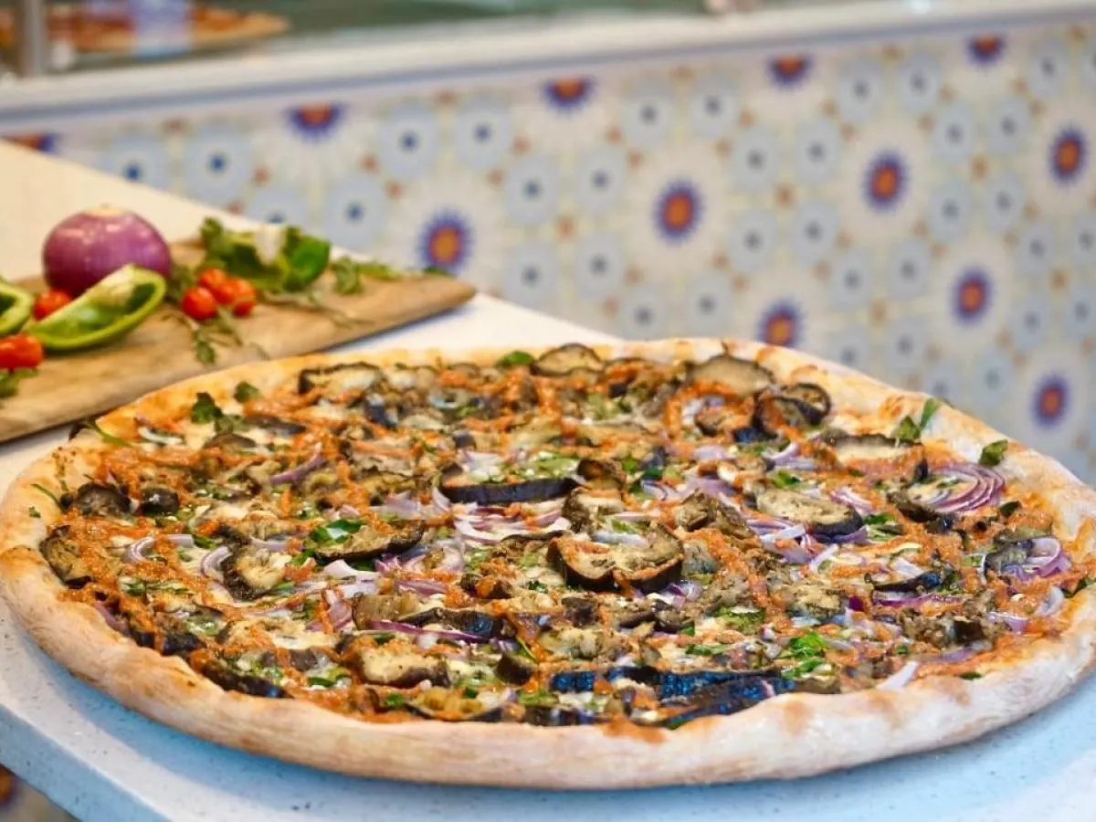 Large Mediterranean Pizza (18 inch) Large Mediterranean Pizza (18 inch)