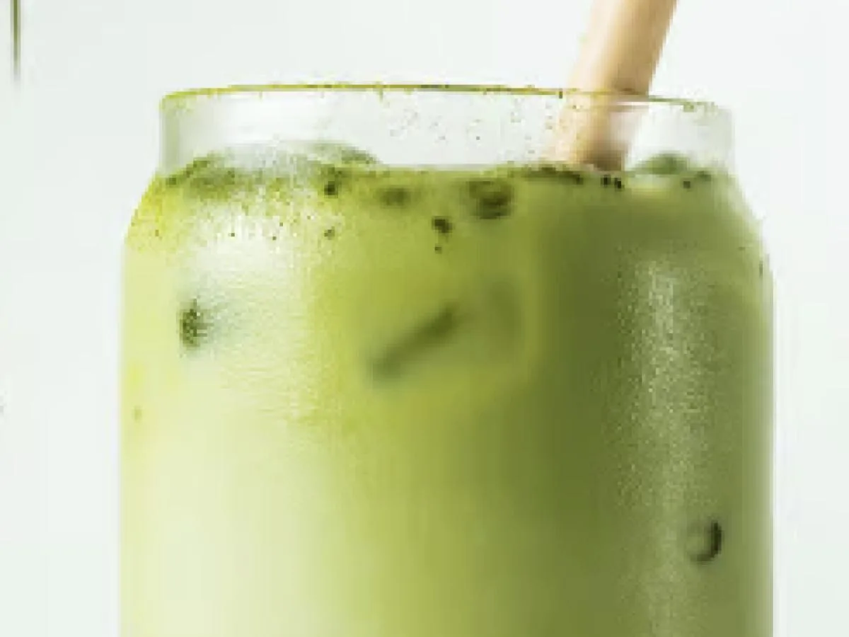 Regular Iced Green Tea Matcha Latte