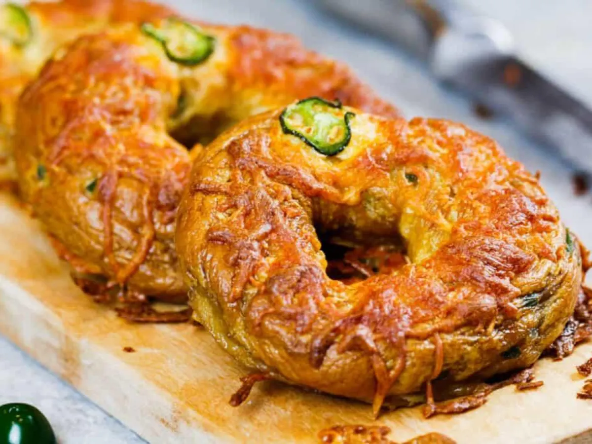 Jalapeno Cheese Bagel