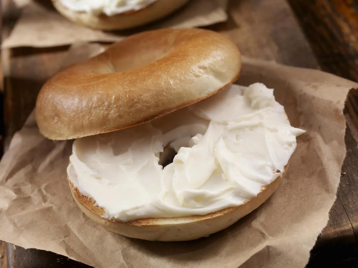 Gluten Free Bagel with Vegan Tofu Cream (Boxed) Gluten Free Bagel with Vegan Tofu Cream (Boxed)