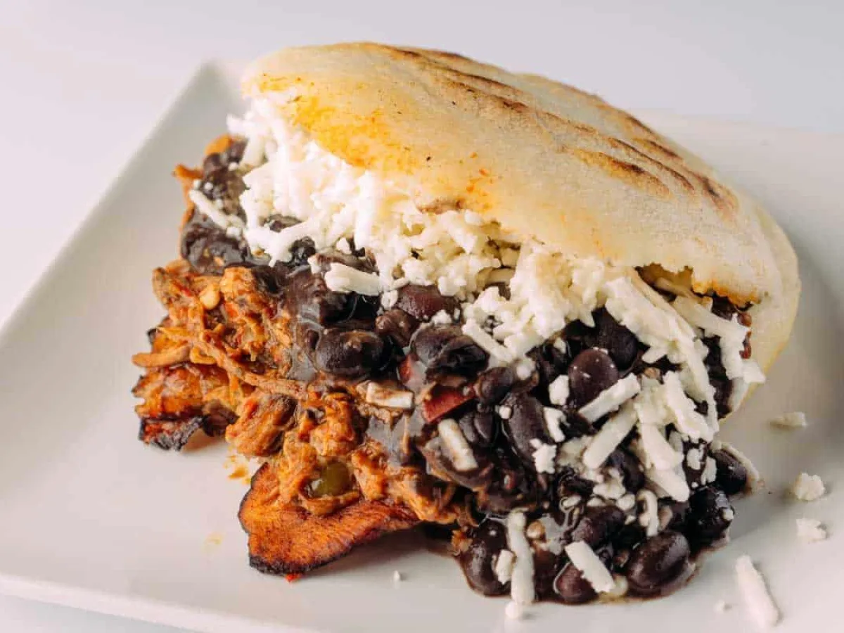 Regular Pabellon Arepa Regular Pabellon Arepa