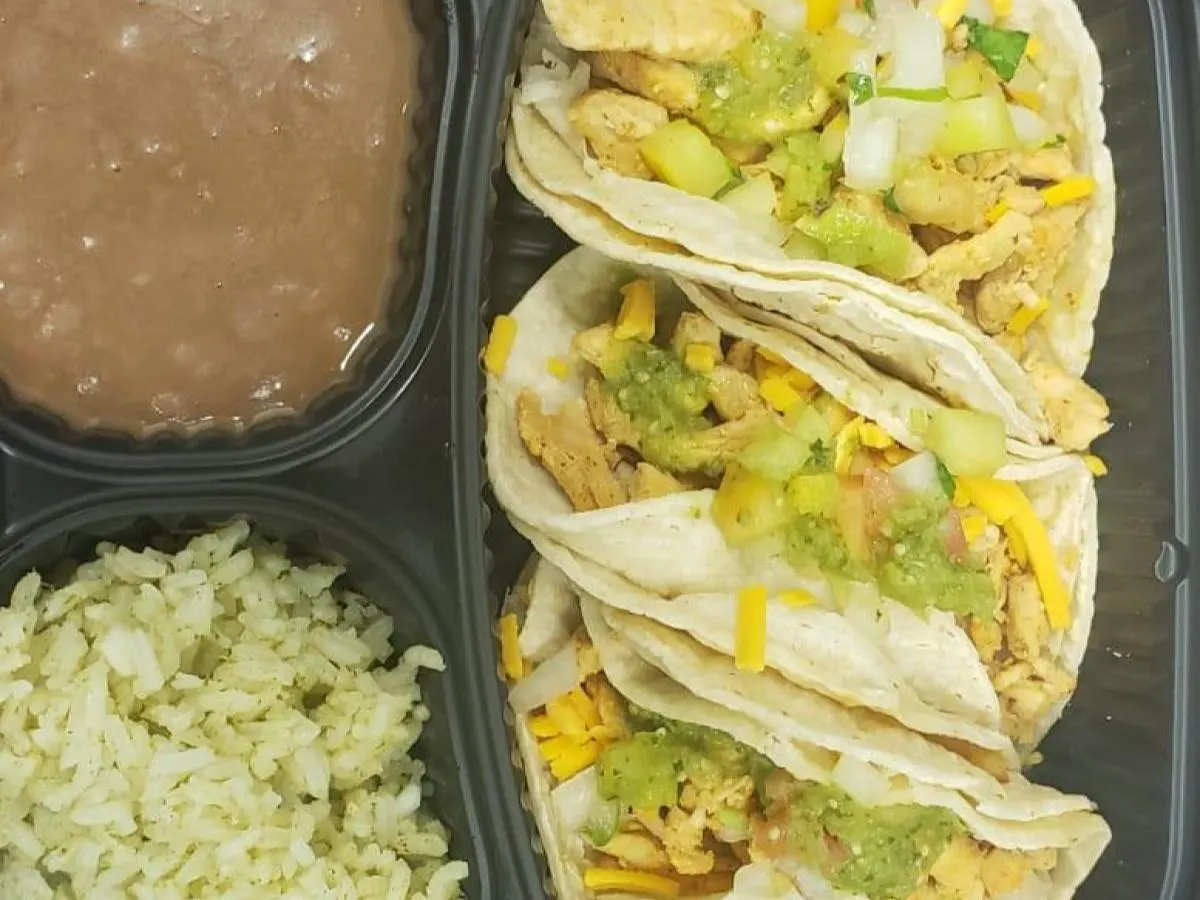 Vegan Corn Tortilla Tacos with Rice and Broccoli Vegan Corn Tortilla Tacos with Rice and Broccoli