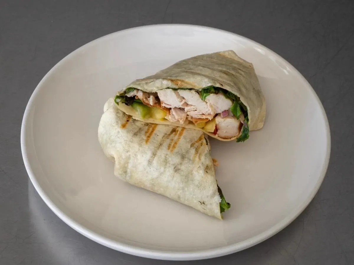 Grilled Chicken Wrap with Salad Grilled Chicken Wrap with Salad