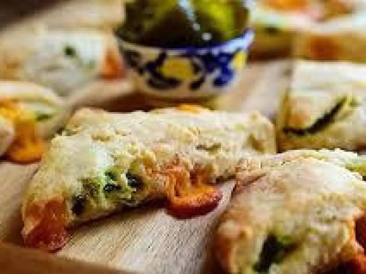 Cheddar-jalapeno Scones Cheddar-jalapeno Scones