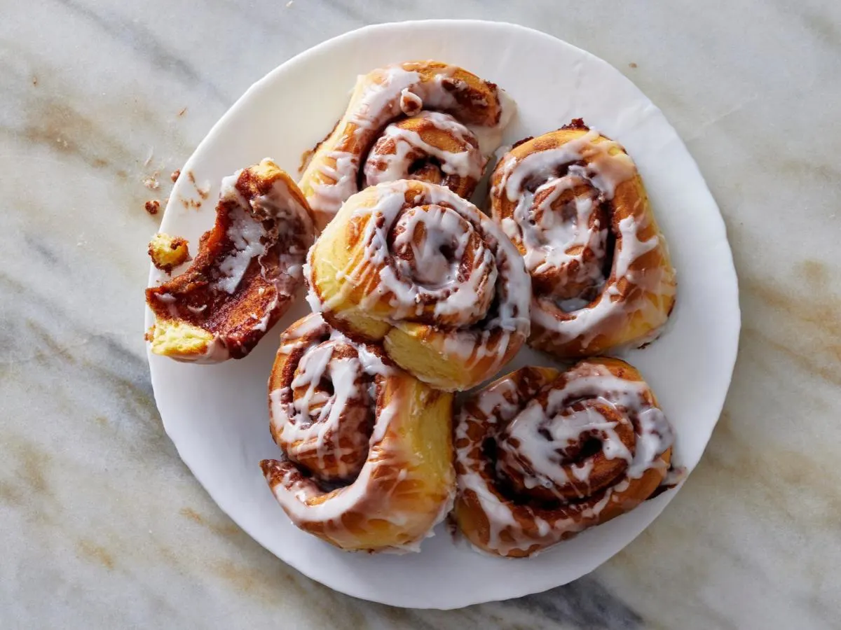 Mini Cinnamon Buns Mini Cinnamon Buns