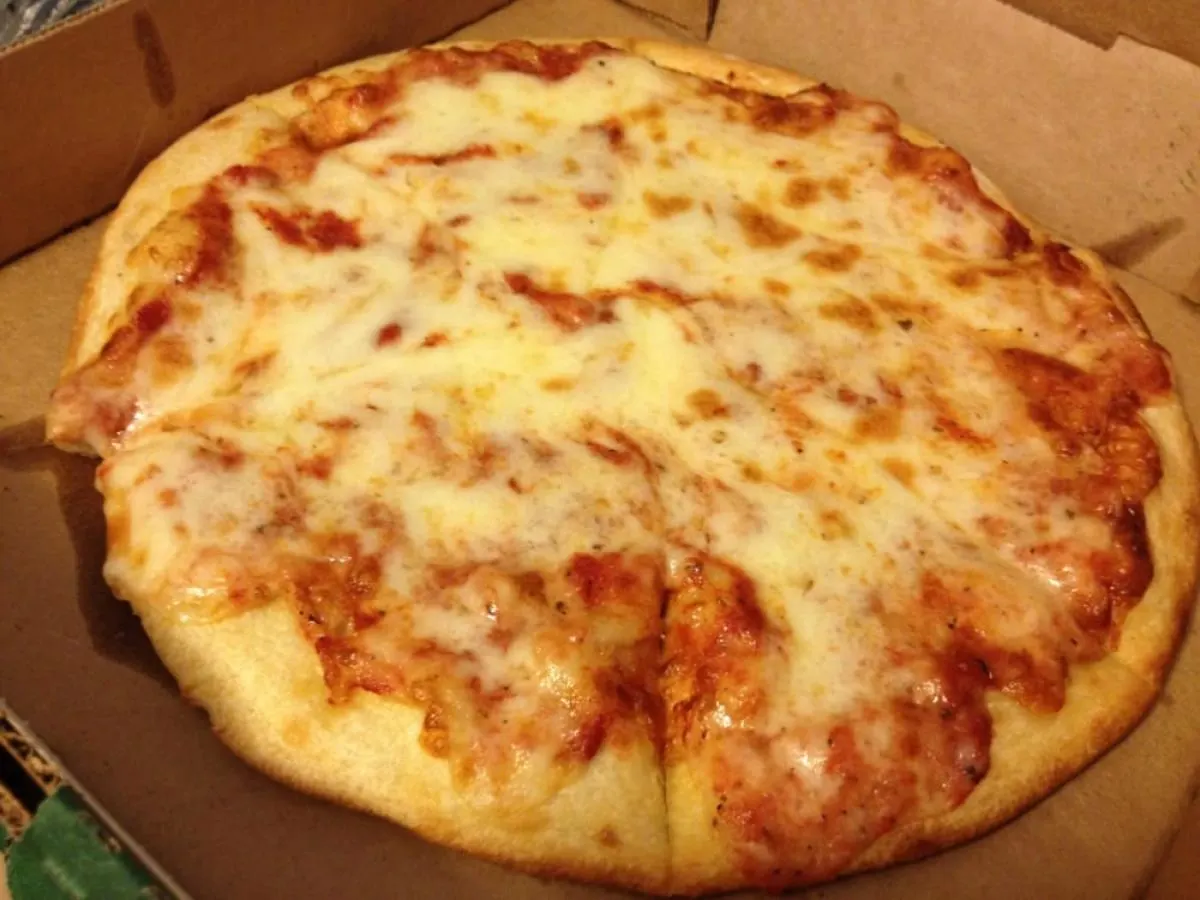 Gluten-Free Cheese Pizza Gluten-Free Cheese Pizza