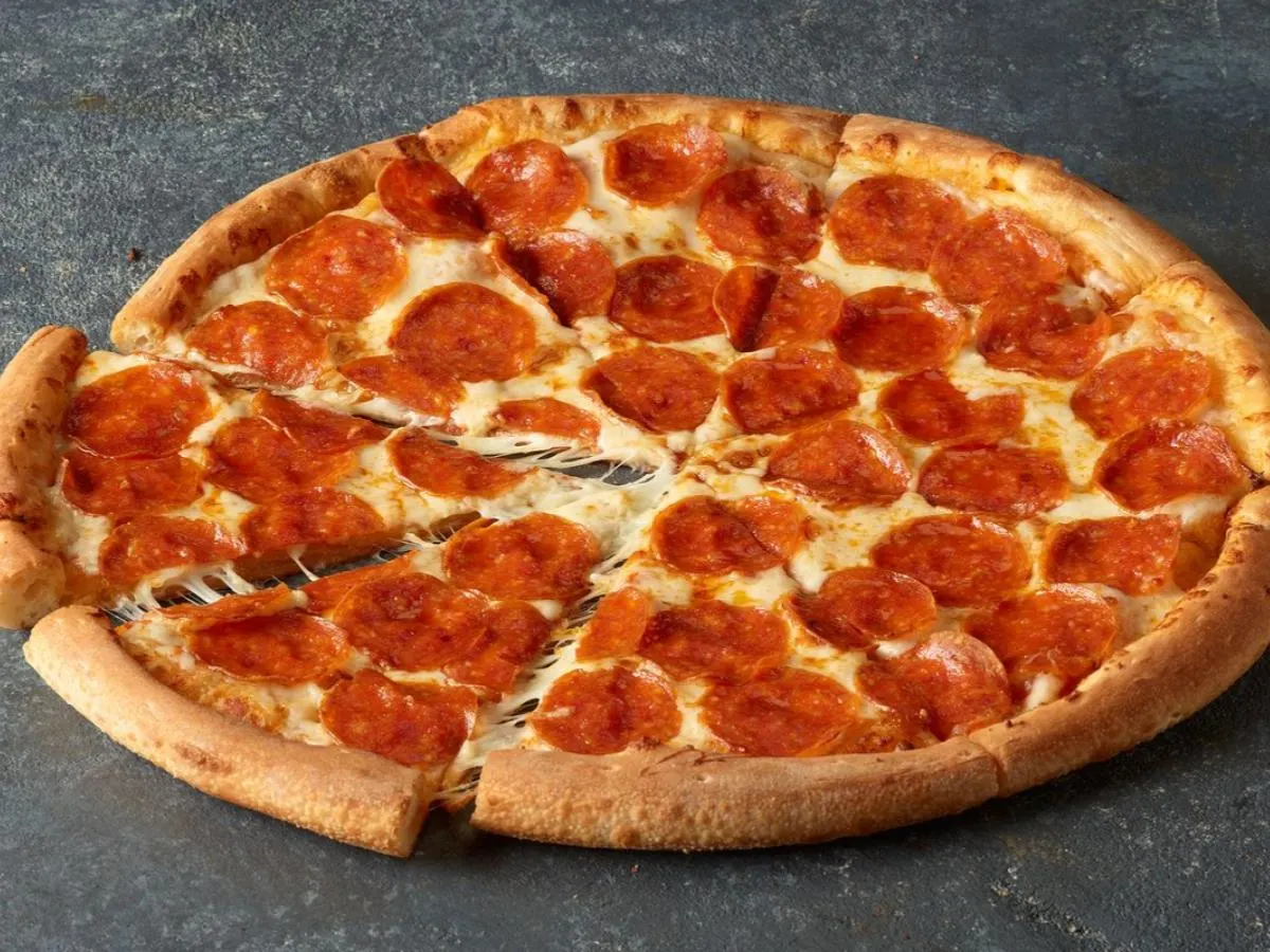 Large Pepperoni Pizza Large Pepperoni Pizza