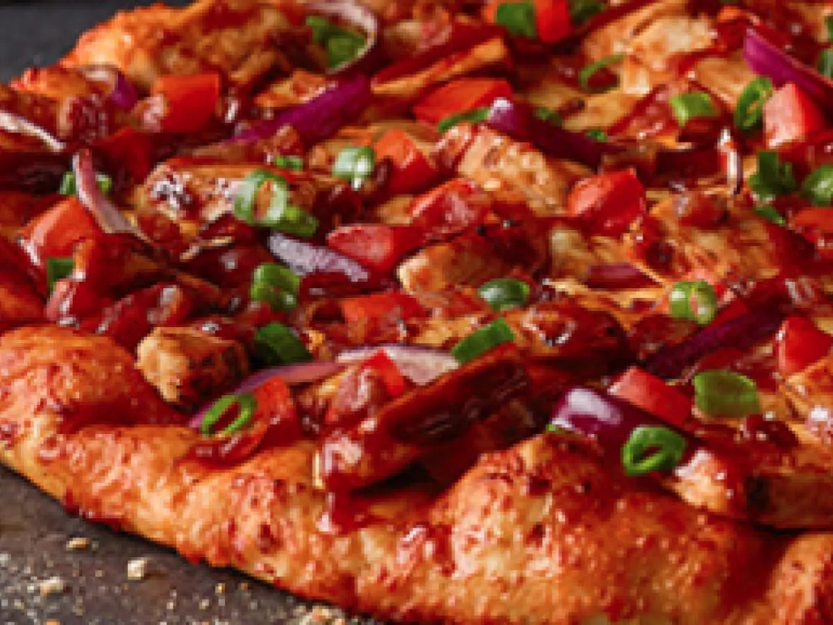 Large BBQ Chicken Pizza Large BBQ Chicken Pizza