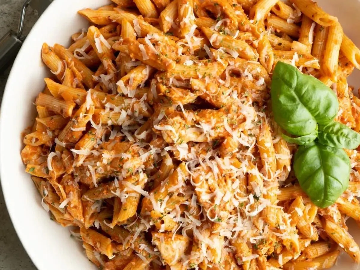 Pasta A La Vodka with Chicken