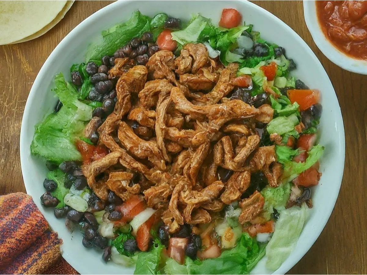 Chipotle Carne Molida Salad