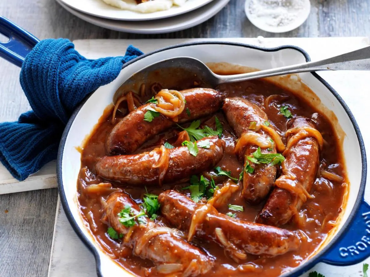 Sausage in Mom’s Gravy Sausage in Mom’s Gravy