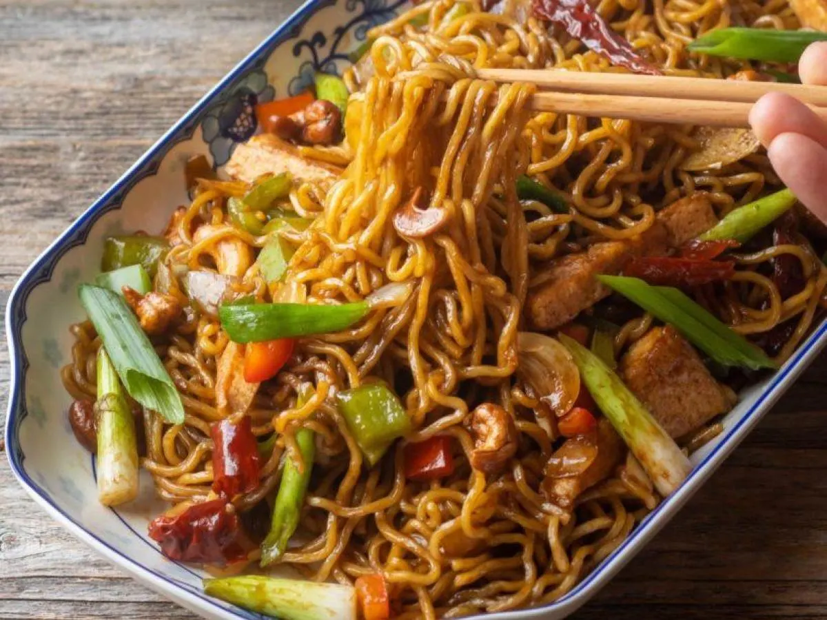 Kung Pao Vegetables with Vegetable Chow Mein