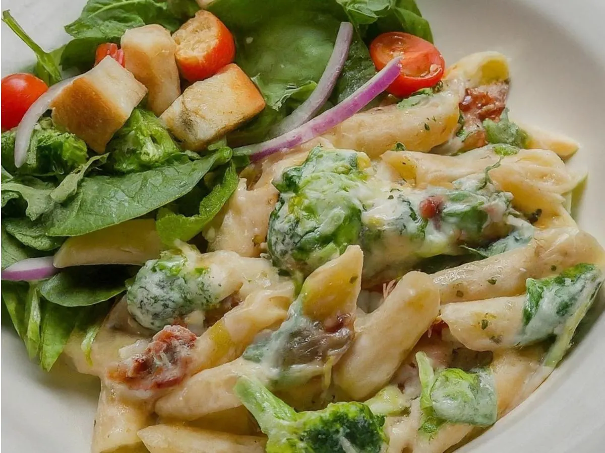 Pasta Primavera with White Sauce Pasta Primavera with White Sauce