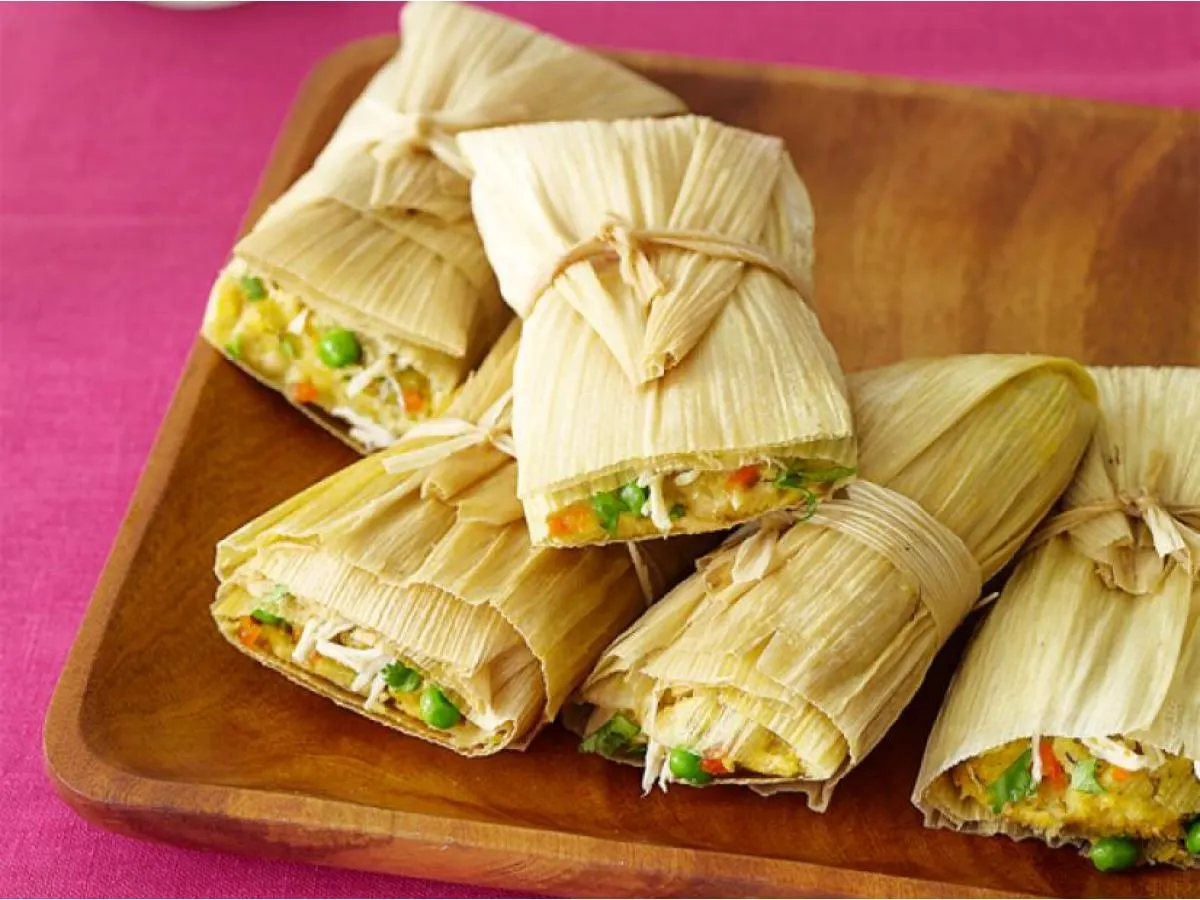 Green Chicken Tamales Green Chicken Tamales