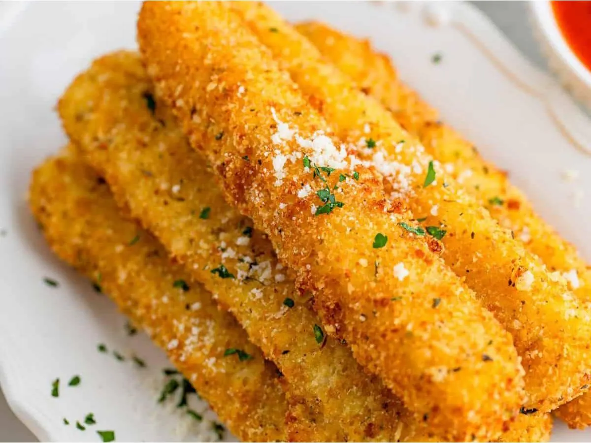 Mozzarella Cheese Sticks Mozzarella Cheese Sticks