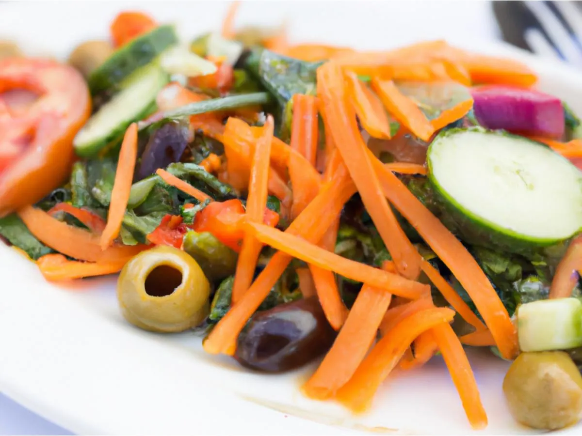 Mixed Greens 3 Bean Entree Salad
