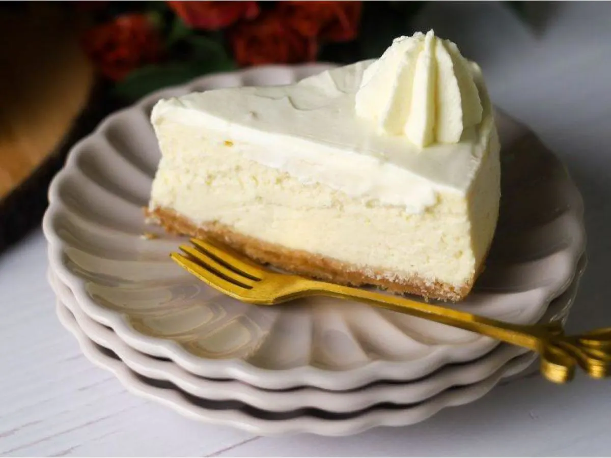 New York Style Cheesecake with Whipped Cream