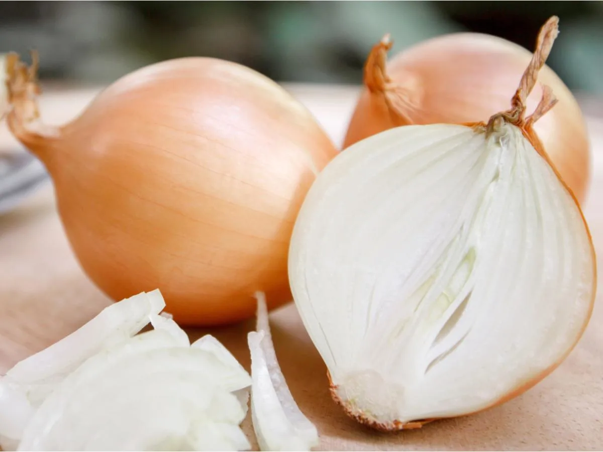 White Onions White Onions