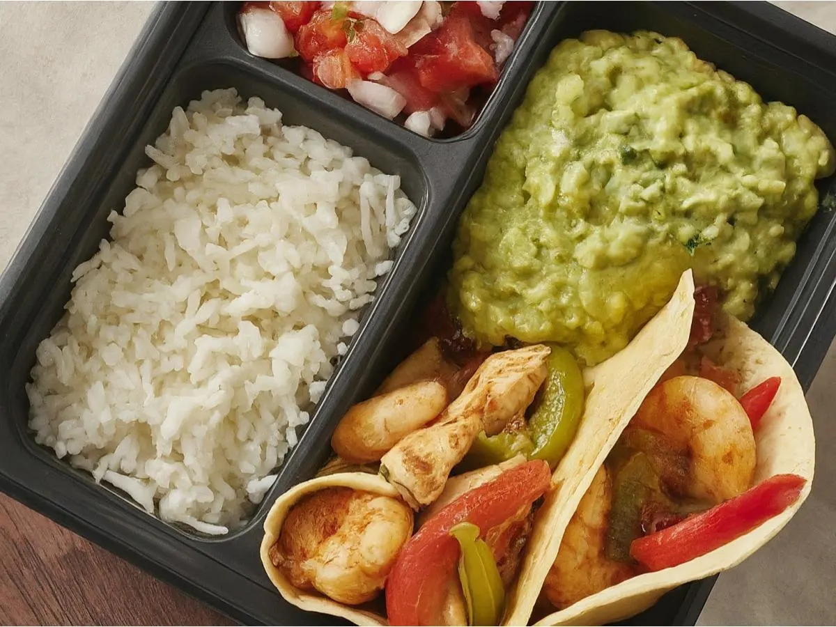 Dual Protein - Fajitas chicken and Shrimp Tacos (flour) Dual Protein - Fajitas chicken and Shrimp Tacos (flour)