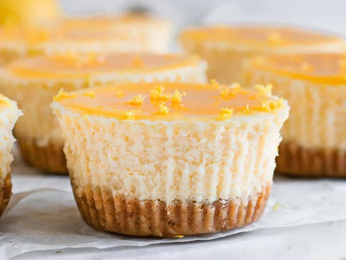 Cheesecake Bite with Lemon Curd Cheesecake Bite with Lemon Curd