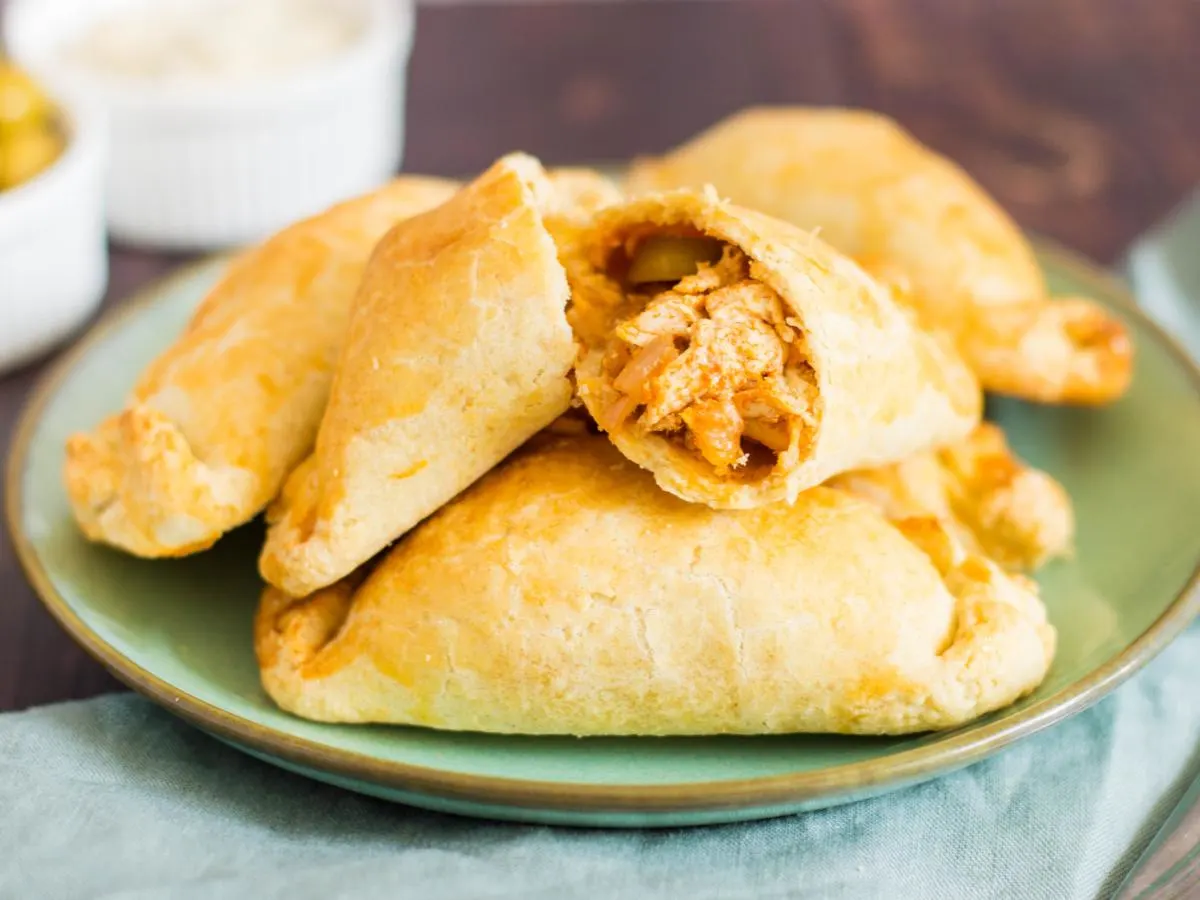 Chicken Pastel Empanada Chicken Pastel Empanada