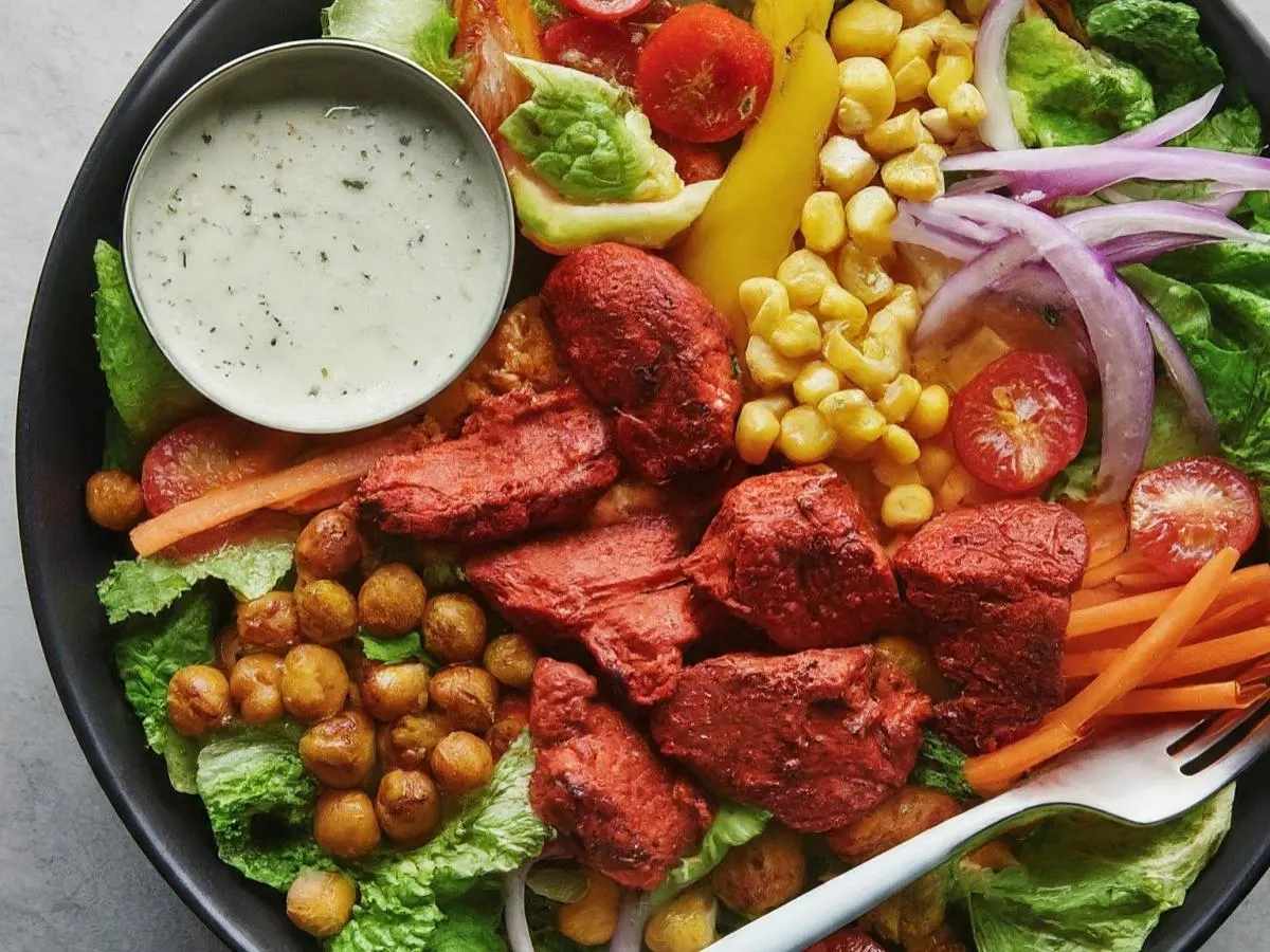 Tandoori Lamb Entree Salads with Ranch Dressing Tandoori Lamb Entree Salads with Ranch Dressing